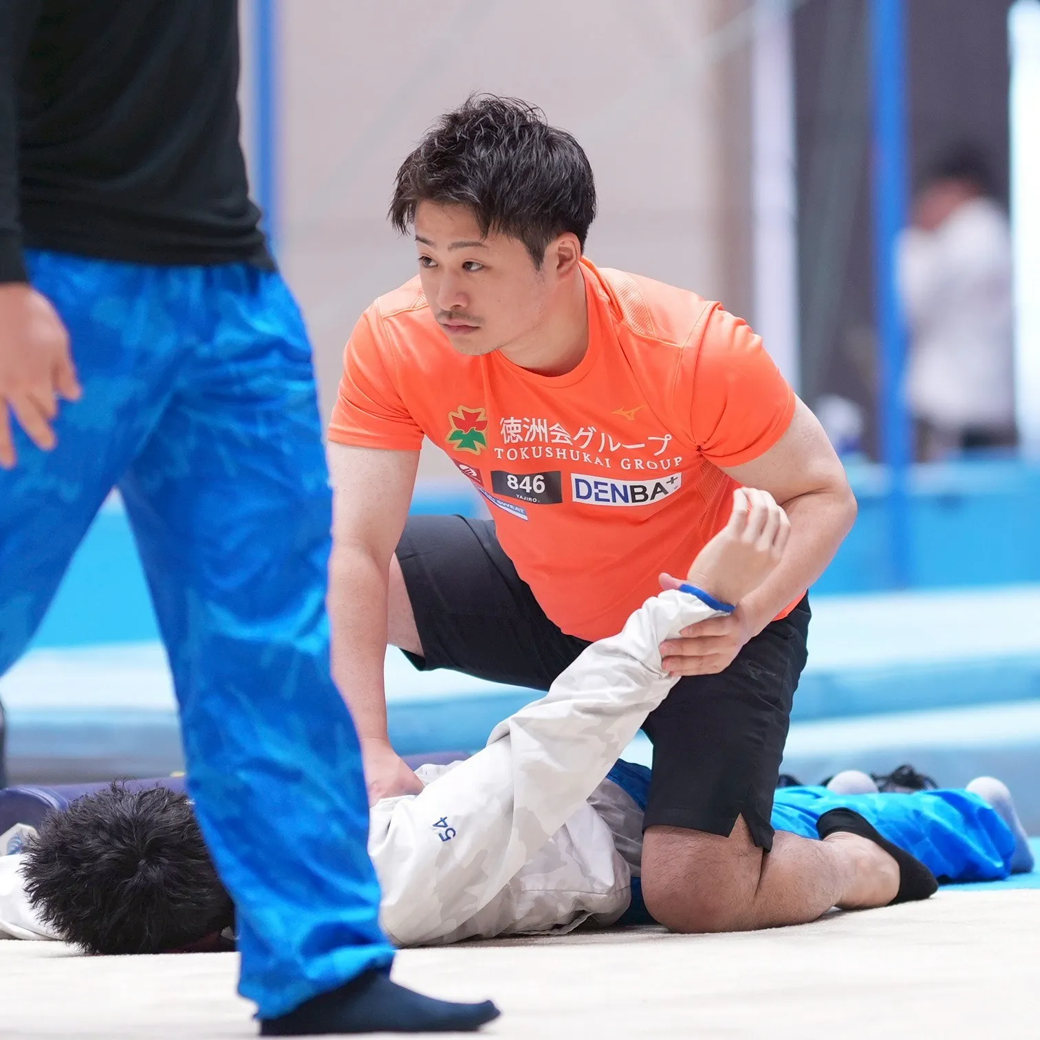Takato Shimodaira providing online gymnastics conditioning support